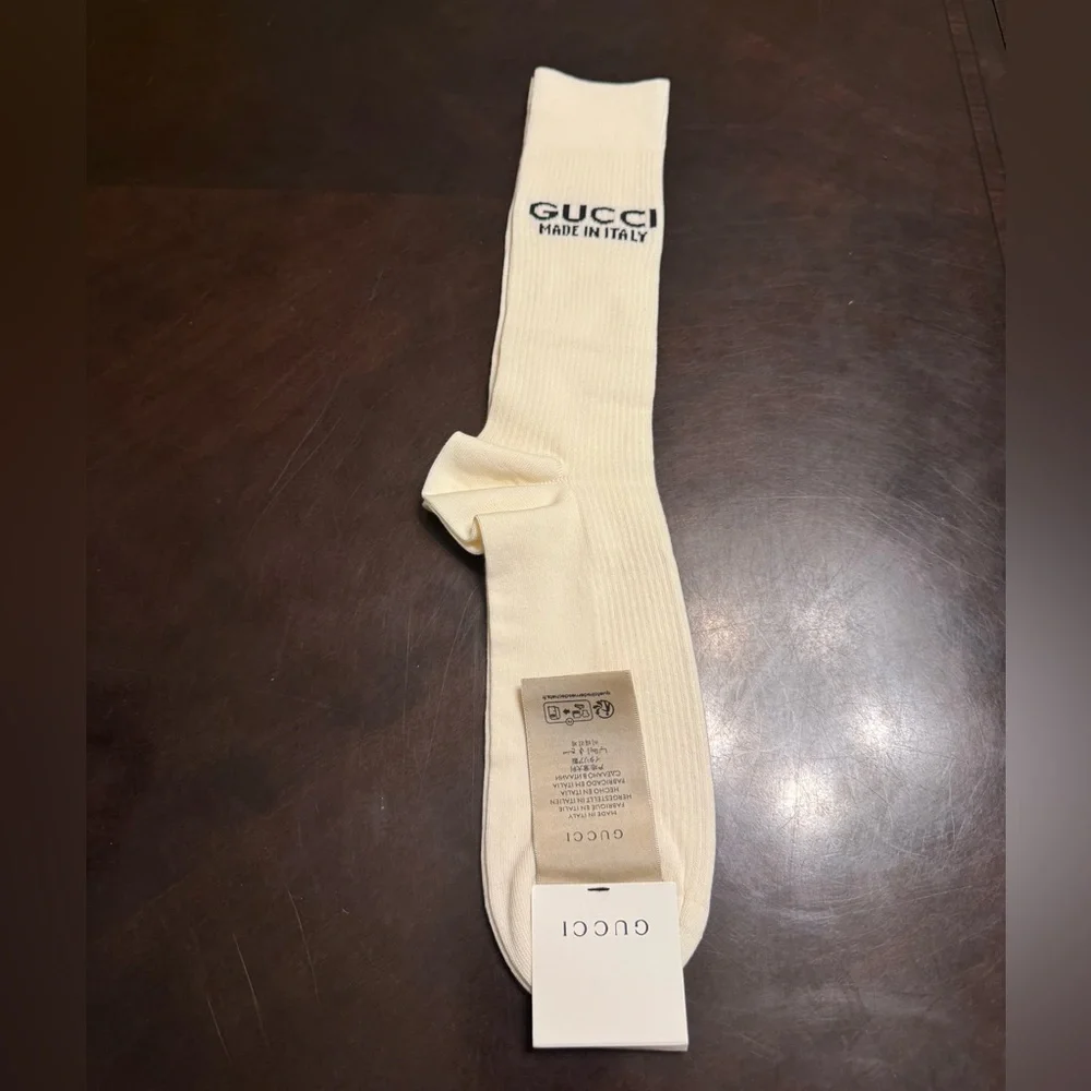 New Authentic Gucci Logo Socks White Size S
